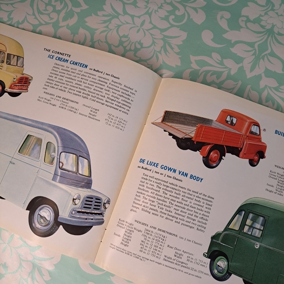 BEDFORD vintage Bedford Van brochure. - Picture 8 of 9